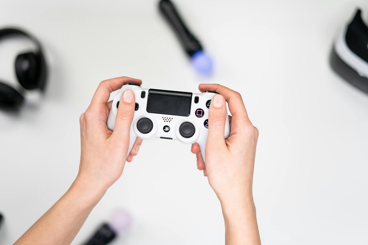 Modern digital entertainment devices including tablet and gaming controller